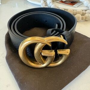 Gucci Black Belt with Gold GG Buckle